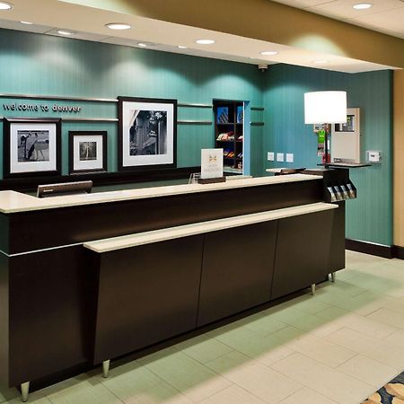 Hampton Inn & Suites Denver Airport / Gateway Park Аврора Экстерьер фото