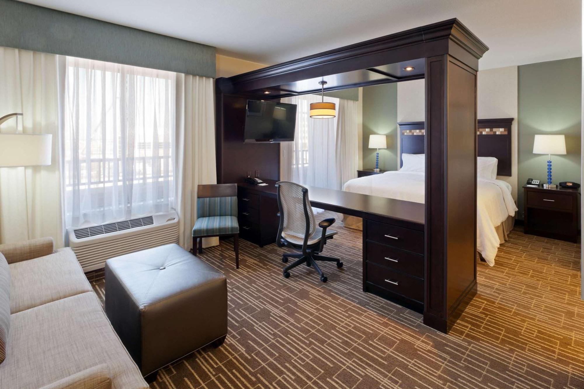 Hampton Inn & Suites Denver Airport / Gateway Park Аврора Экстерьер фото